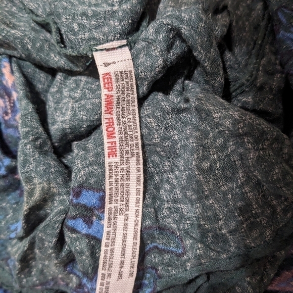 Elegant Green Lace Floral Dress - Picture 6 of 8